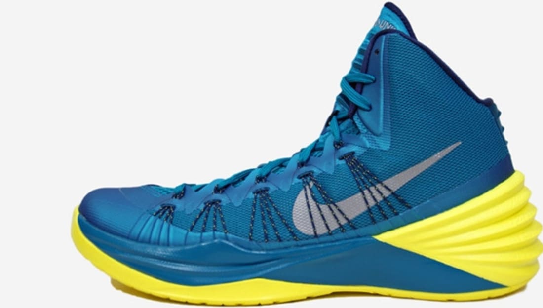 Hyperdunk 2013 blue store and yellow