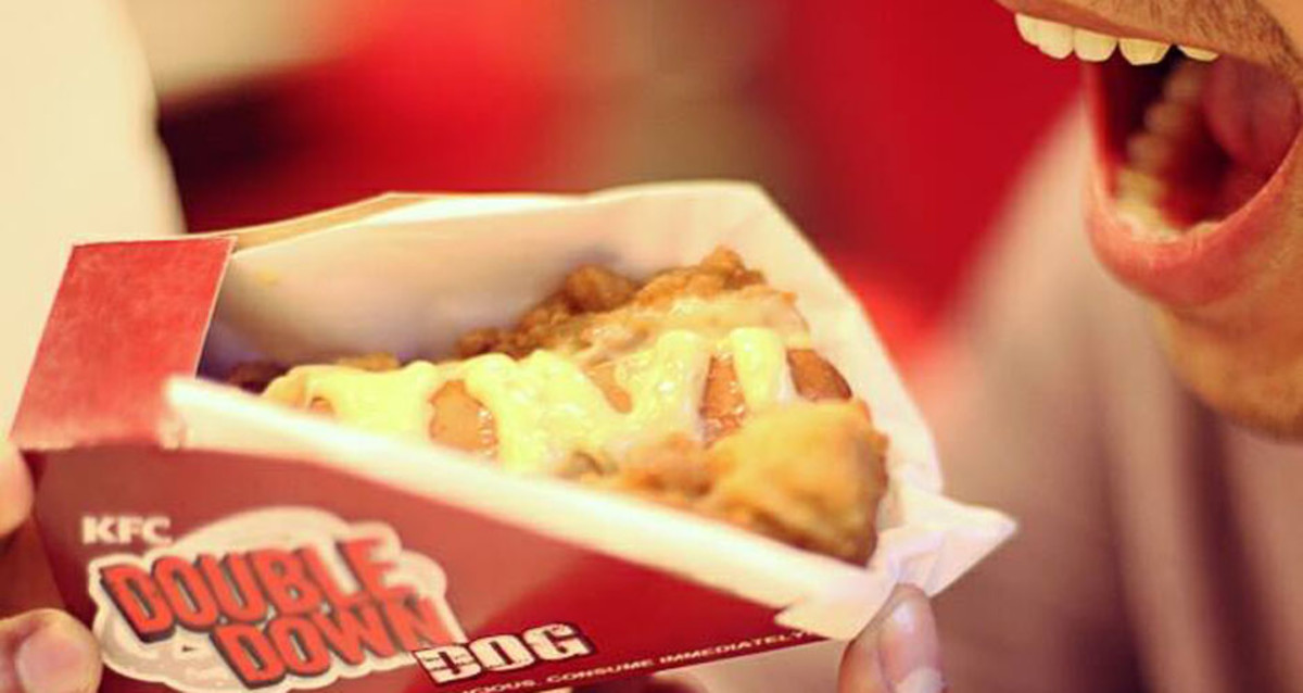 The KFC Double Down Dog Is the Meat-Wrapped Wiener You've Been Waiting ...