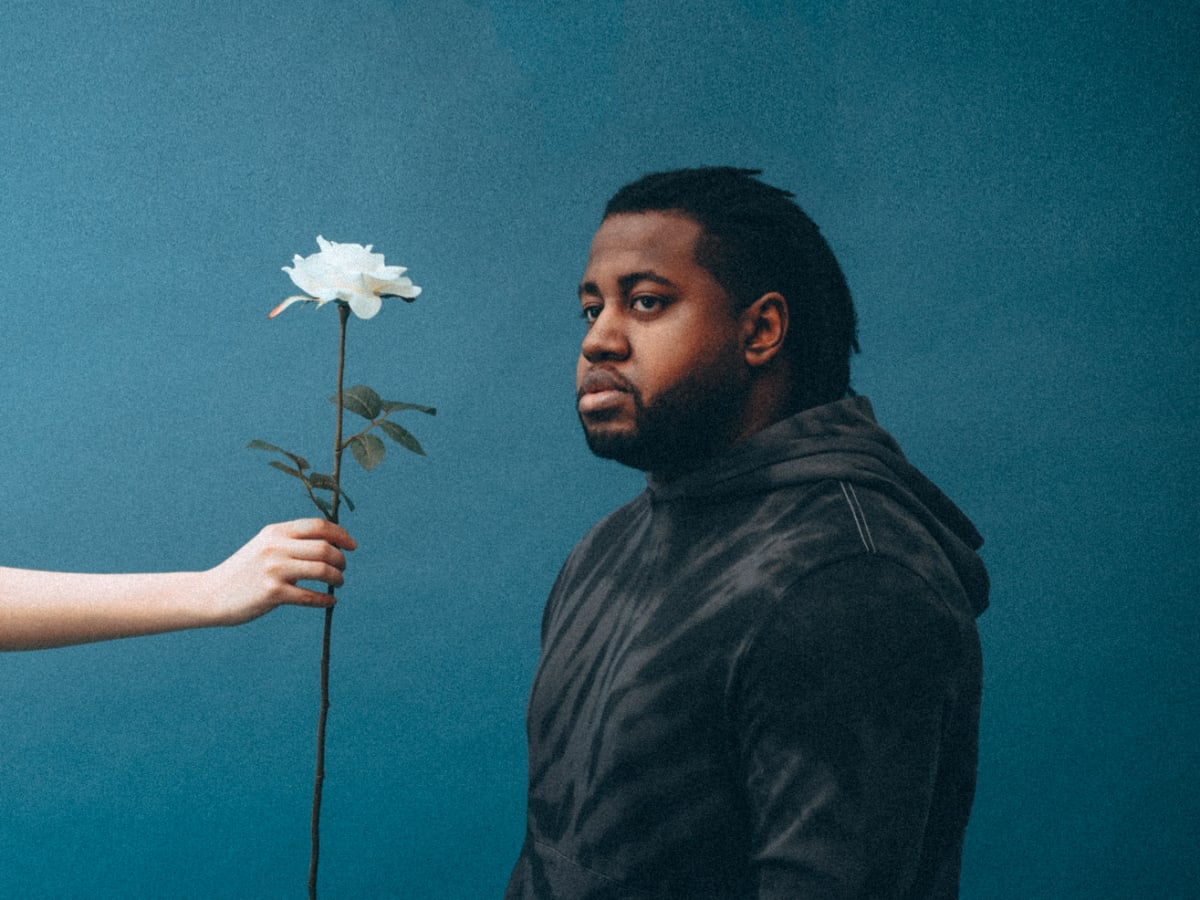 Xavier Omär Pushes Past His Fear of Love on “Afraid” PigeonsandPlanes