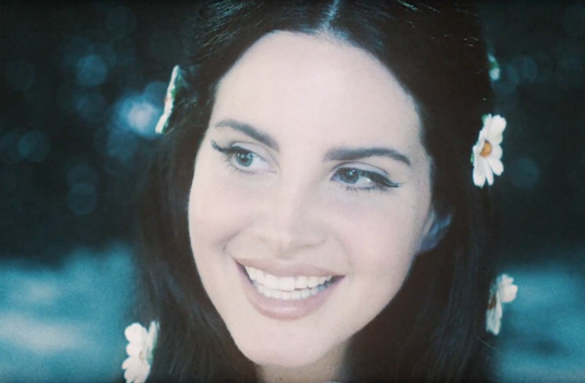 Lana Del Rey Shares Vintage Visuals for 